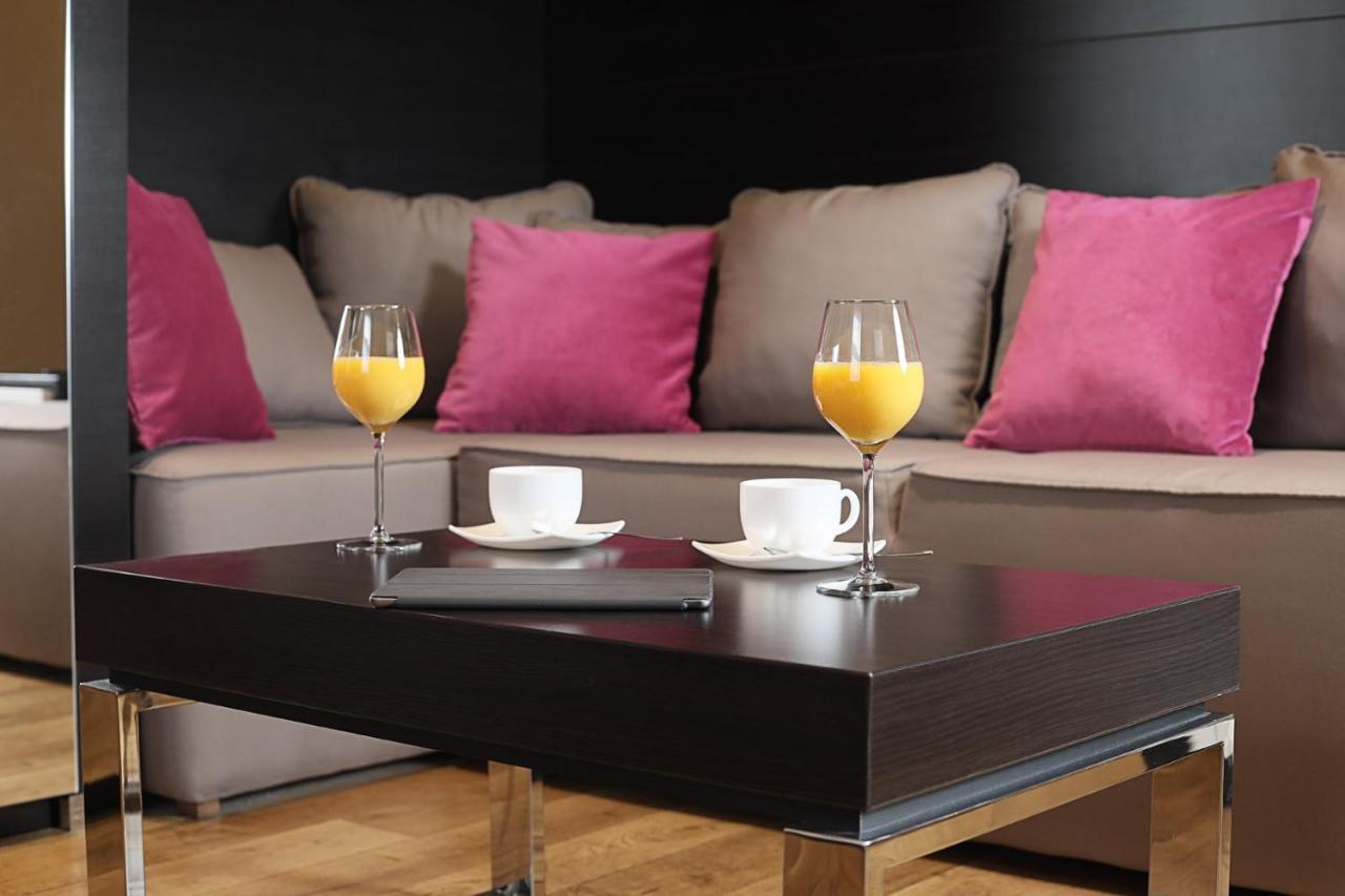 Maccani Black Luxury Suites Belgrad Exterior foto