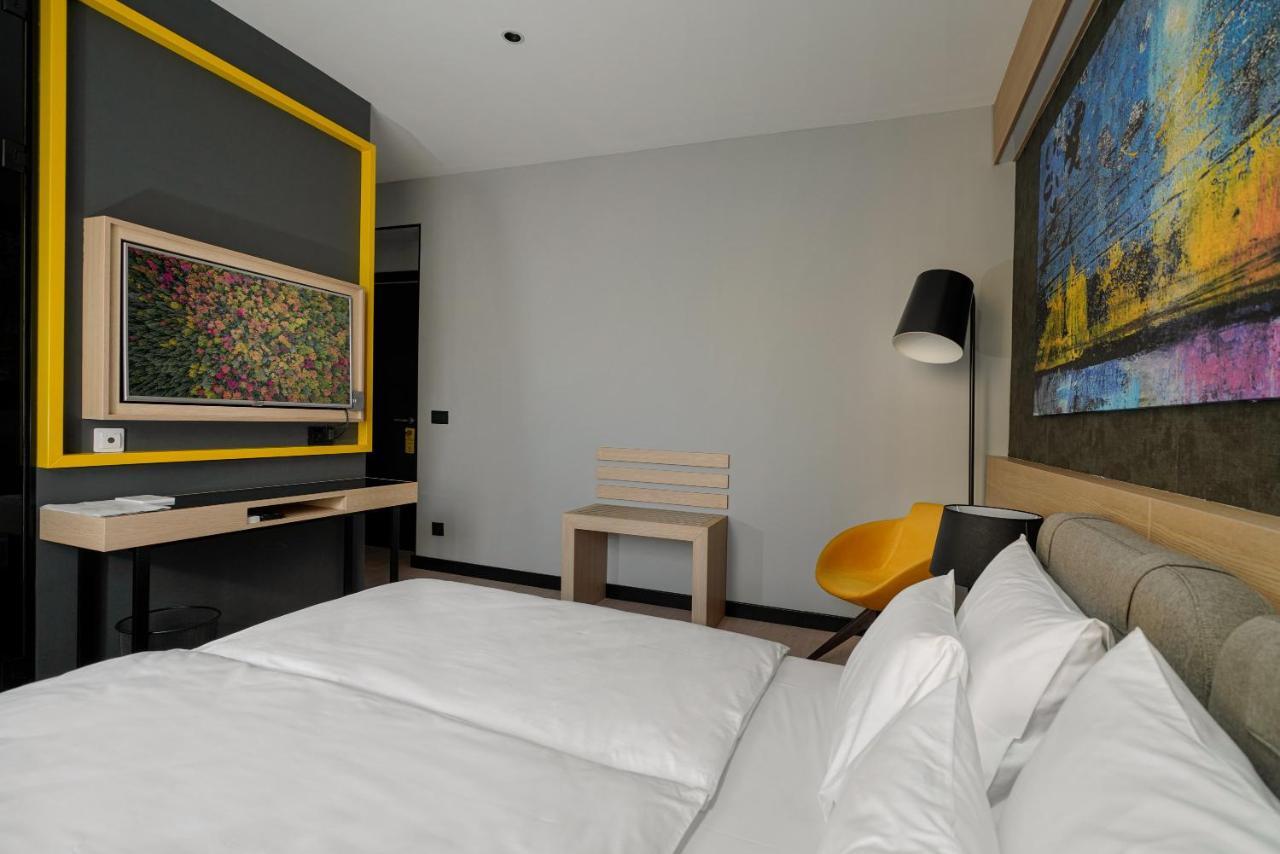 Maccani Black Luxury Suites Belgrad Exterior foto